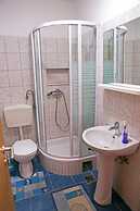 Boro - Free Parking and Grill - A2