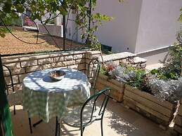 Brane - 150m From sea - SA4