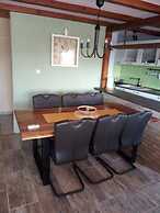 Tanja - Comfortable and Close to the sea - A1