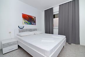 Zora - Garden Terrace and Grill - A2