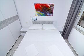 Zora - Garden Terrace and Grill - A2