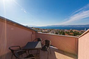 Tomica - Open Pool - A2 Mali