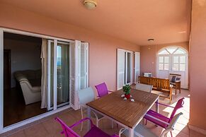 Tomica - Open Pool - A2 Mali