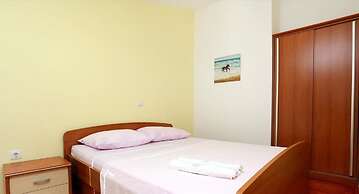 Neve - 100 m From Pebble Beach - A4