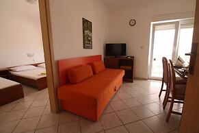 Zora - Garden Terrace and Grill - A6