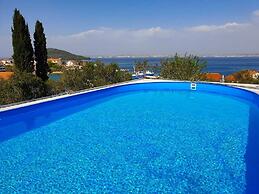 Novis - Close to the sea - A3 Maria