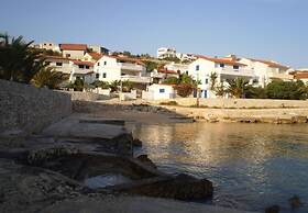 Vik - 60 m From the sea - A3