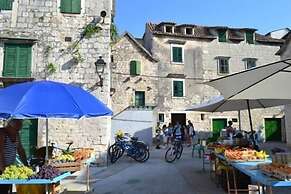 Sedam Bisera 11 - Charming & in Center - A2