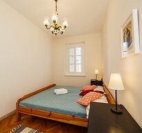 Sedam Bisera 11 - Charming & in Center - A2