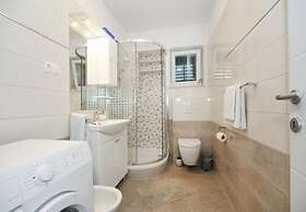 Snjezanal- in the Center - A1