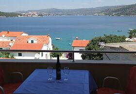 Vik - 60 m From the sea - A1