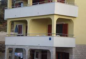 Vik - 60 m From the sea - A1