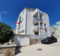 Milena - Close to the Beach - A1