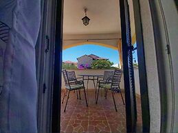 Marina - 50m From the Beach - A2