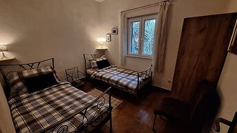 Marina - 50m From the Beach - A2