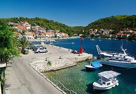 Velo - 10 m From sea - A1 Marija