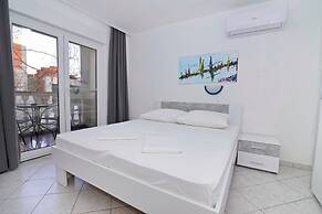 Zora - Garden Terrace and Grill - A1