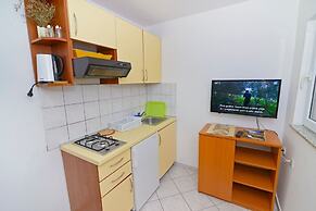 Zora - Garden Terrace and Grill - A1