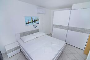 Zora - Garden Terrace and Grill - A1