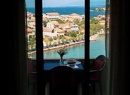 Novis - Close to the sea - A1 Ana