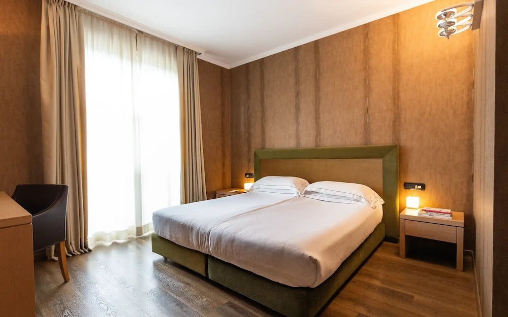 Phi Hotel Piajo
