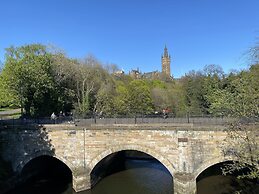 Captivating Apartment in Glasgow Westend, uk