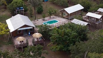 Amazon Boto Lodge