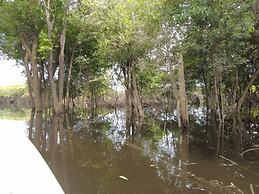 Amazon Boto Lodge
