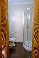 FreeSurfCamp & Hostel