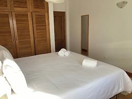 FreeSurfCamp & Hostel