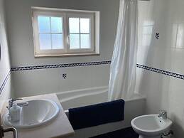 FreeSurfCamp & Hostel