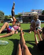 FreeSurfCamp