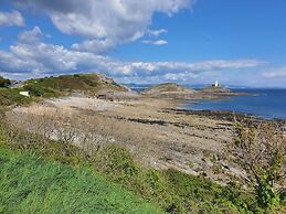 The Mumbles - Bungalow - 2 Bedrooms - Pet Friendly