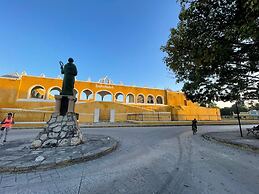 Buenosdias Izamal