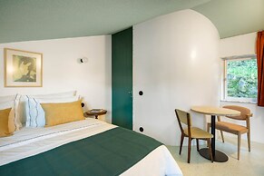 Covelo - The Original Rooms and Suites