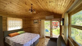 Nehir Bungalov Orhaniye