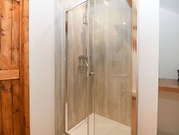 Lower Venn Granary Apartment 2