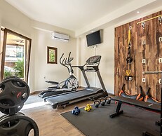 Airis Boutique & Suites