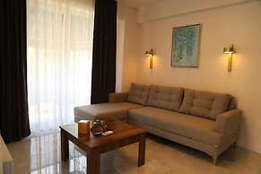 In Suit Luxury Hotel