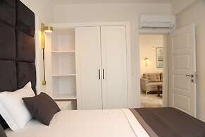 In Suit Luxury Hotel