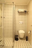 In Suit Luxury Hotel