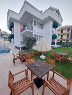 In Suit Luxury Hotel