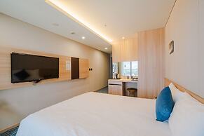 Hotel Bridge Seogwipo