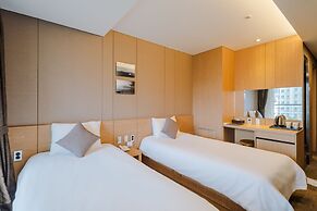 Hotel Bridge Seogwipo