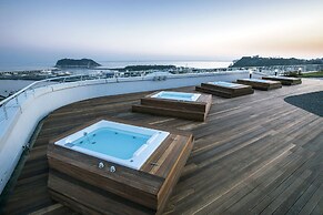 Hotel Bridge Seogwipo