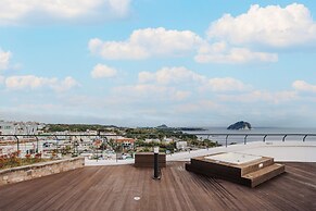 Hotel Bridge Seogwipo