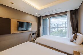 Hotel Bridge Seogwipo