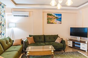 Family Apart Hotel 2022