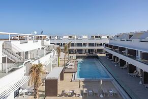 Esmeralda Cotillo Homes by LIVVO