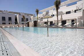 Esmeralda Cotillo Homes by LIVVO